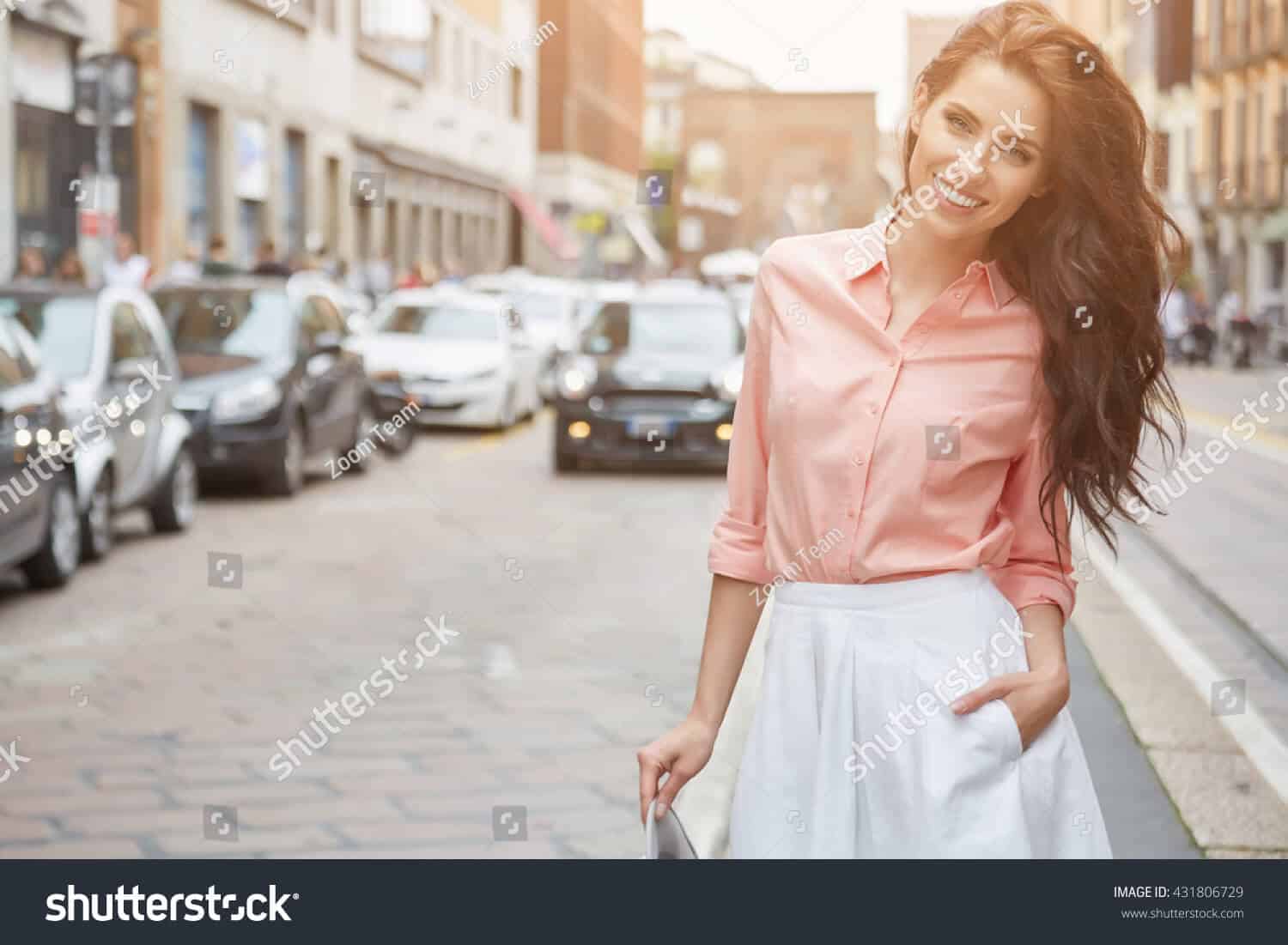 240 ngàn hình ảnh cô gái trẻ Châu Âu chất lượng cao trên Shutterstock